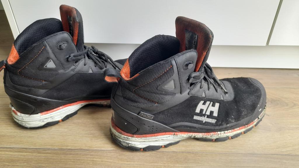 Helly Hansen Workwear veiligheidsschoenen hoog bij maat 45, Ophalen of Verzenden, Gebruikt