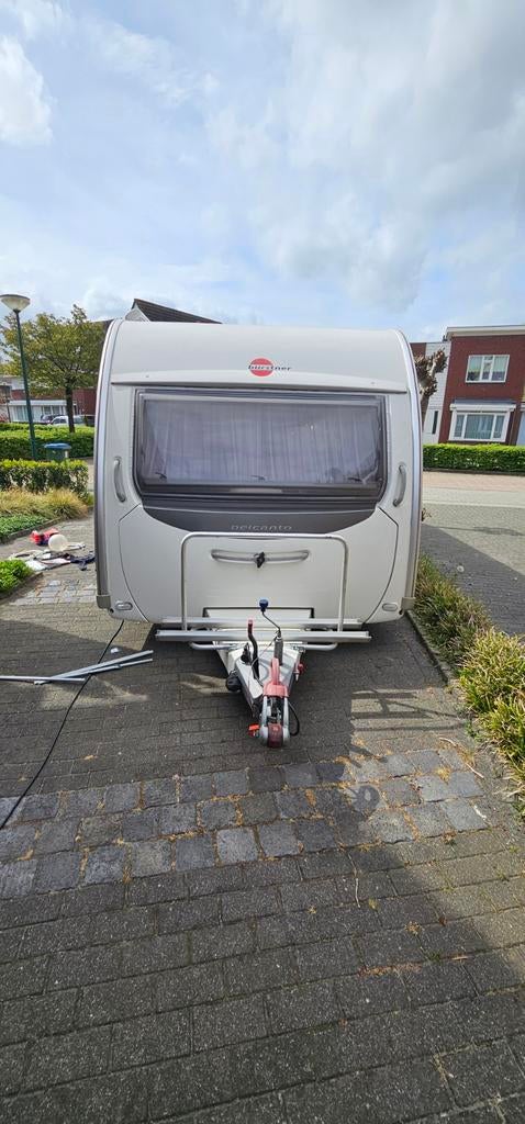 Burstner Belcanto 500TS - Ruime caravan uit 2007, Vast bed, Rondzit, Ringverwarming, Particulier