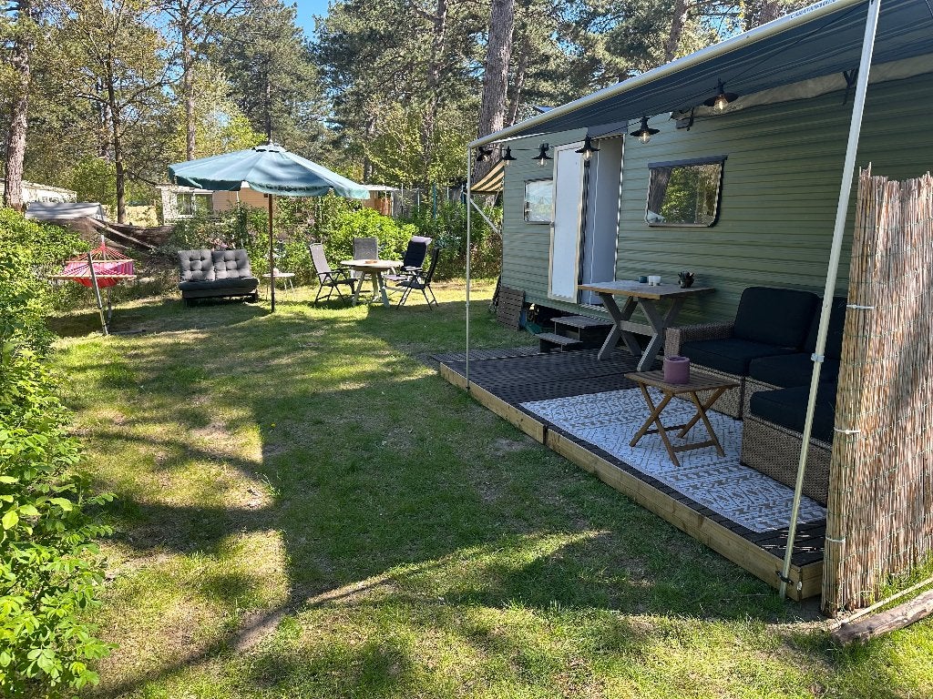 Sfeervolle stacaravan met retro uitstraling (Camping Bakkum), Tot en met 6