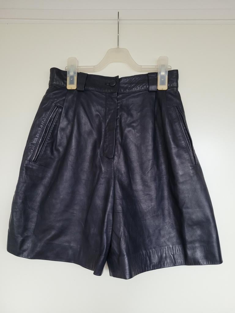La Vitesse leren vintage kortebroek zwart maat 36/S, Kleding | Dames, Broeken en Pantalons, Kort, Zwart, Ophalen of Verzenden