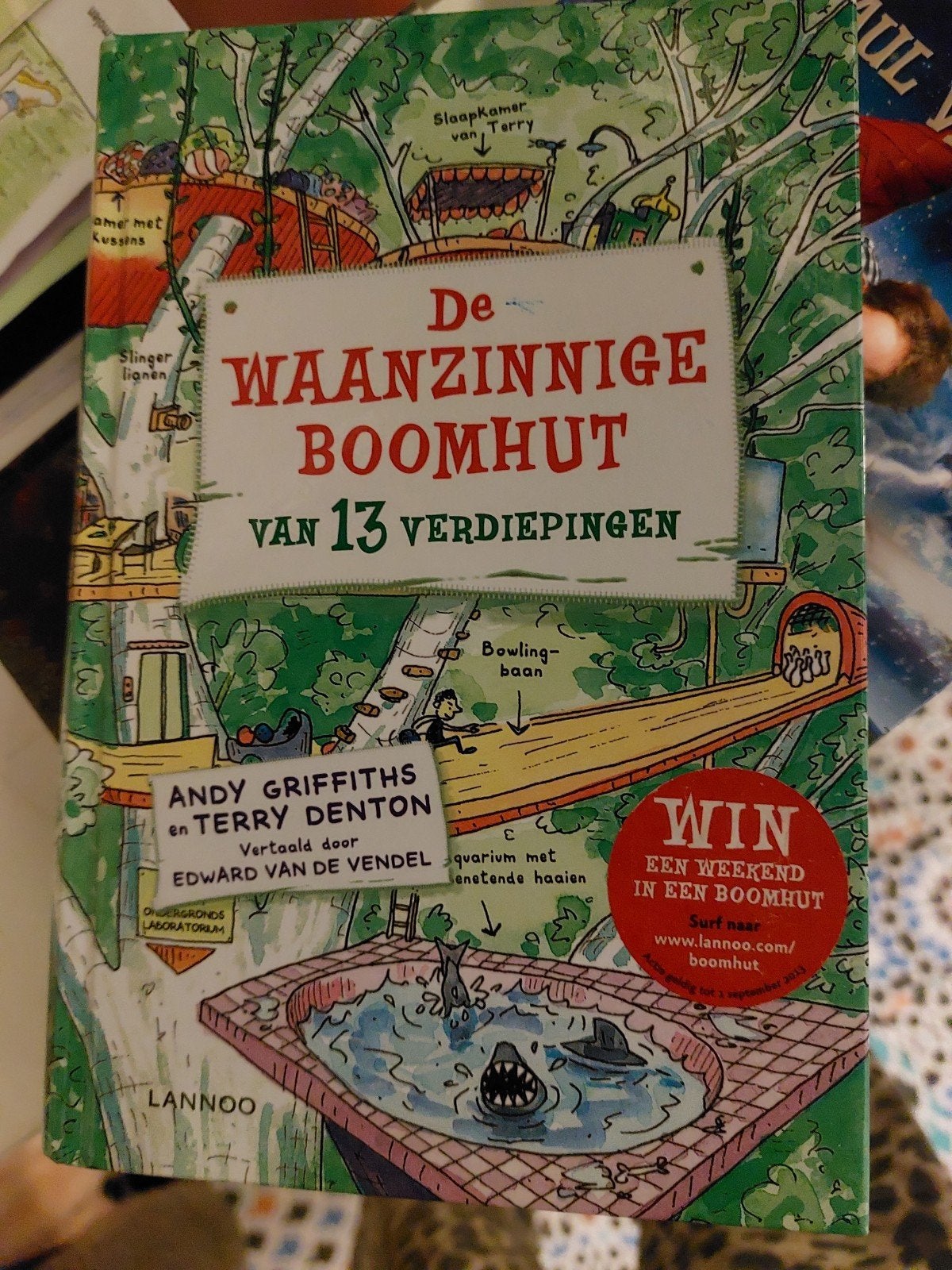 De waanzinnige boomhut van 13 verdiepingen, Ophalen of Verzenden