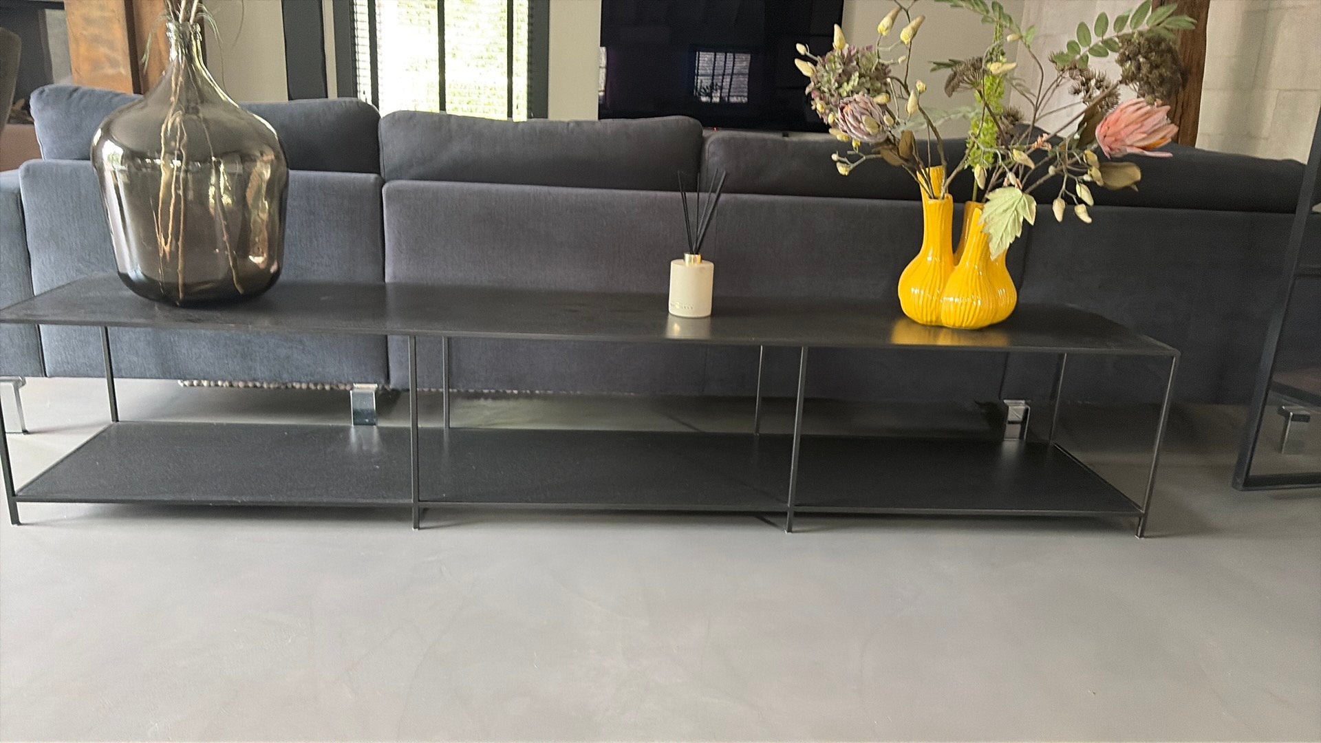 Gratis af te halen Mooie sidetable / dressior tv tafel, Ophalen, Gebruikt, 200 cm of meer, Metaal