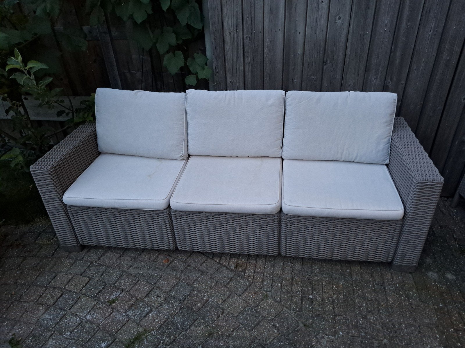 Tuinbank met kussens, 197x68x71 cm, Ophalen, Gebruikt, Kunststof