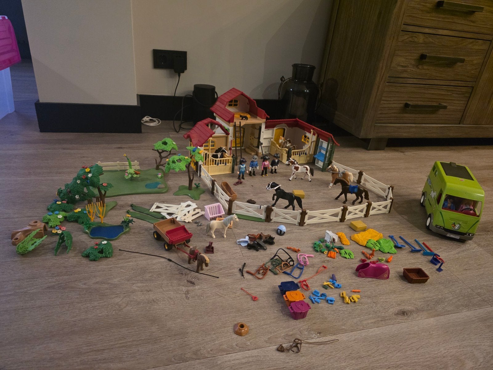 Playmobile paardenstallen, met vele extra's, Ophalen of Verzenden