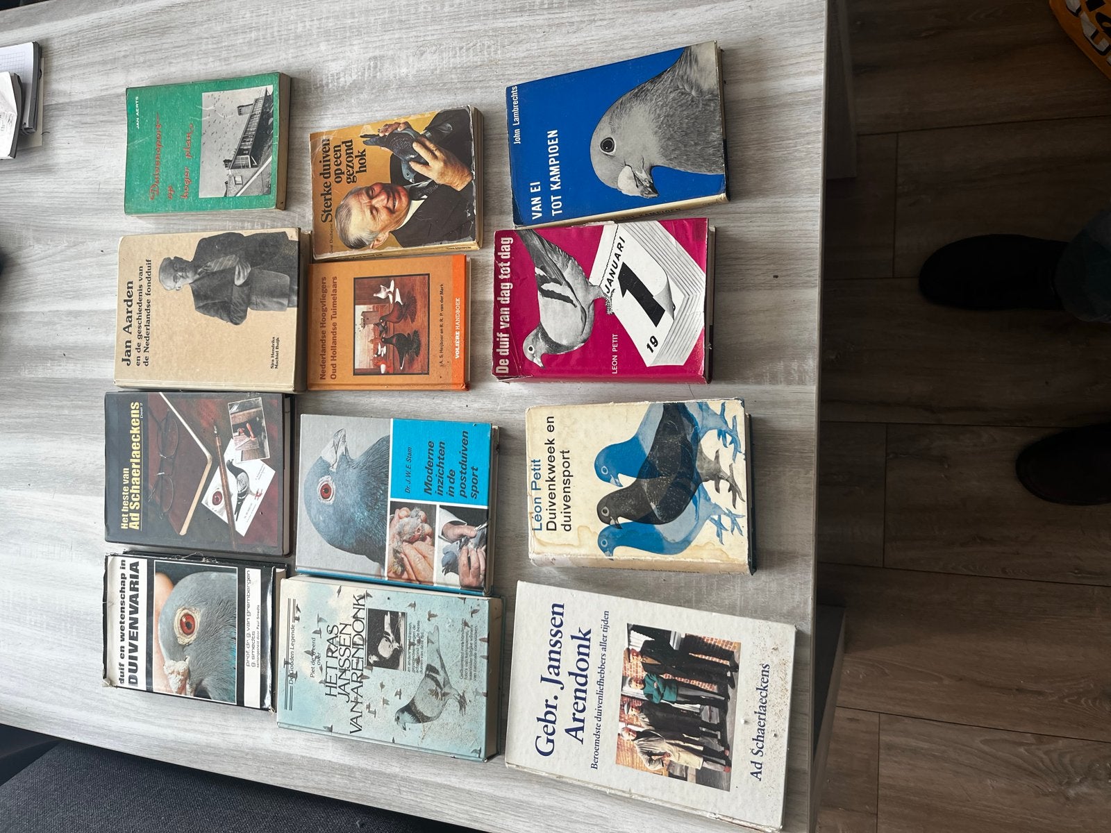 Collectie duivenboeken, Dieren en Toebehoren