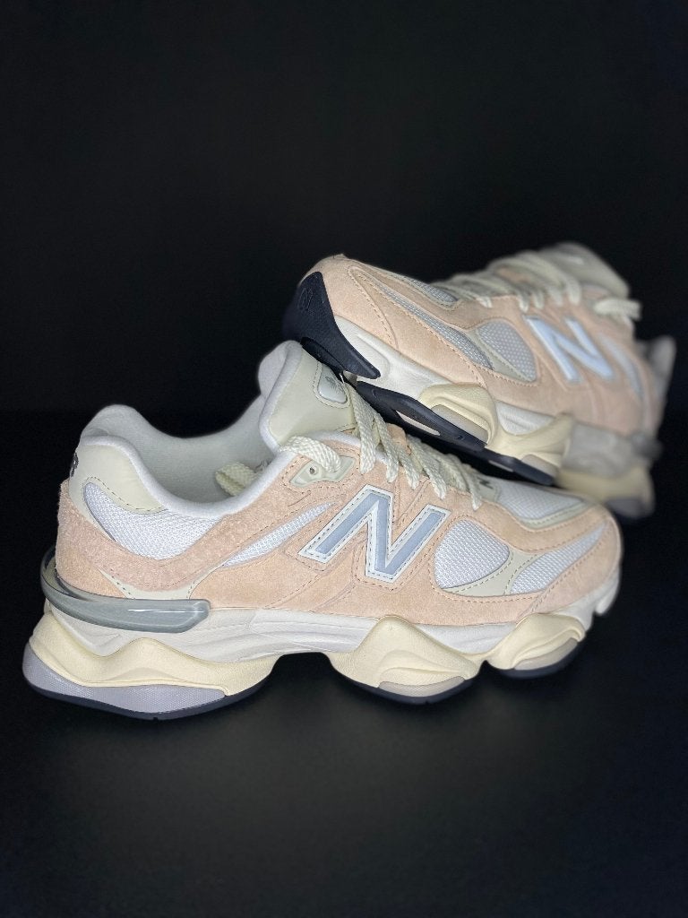 NEW BALANCE 9060 VINTAGE ROSE - maat 40, Overige kleuren, New Balance, Ophalen of Verzenden, Sneakers of Gympen