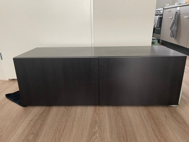 IKEA BESTA KAST  IN BIJNA NOG NIEUWSTAAT., Ophalen, Zo goed als nieuw
