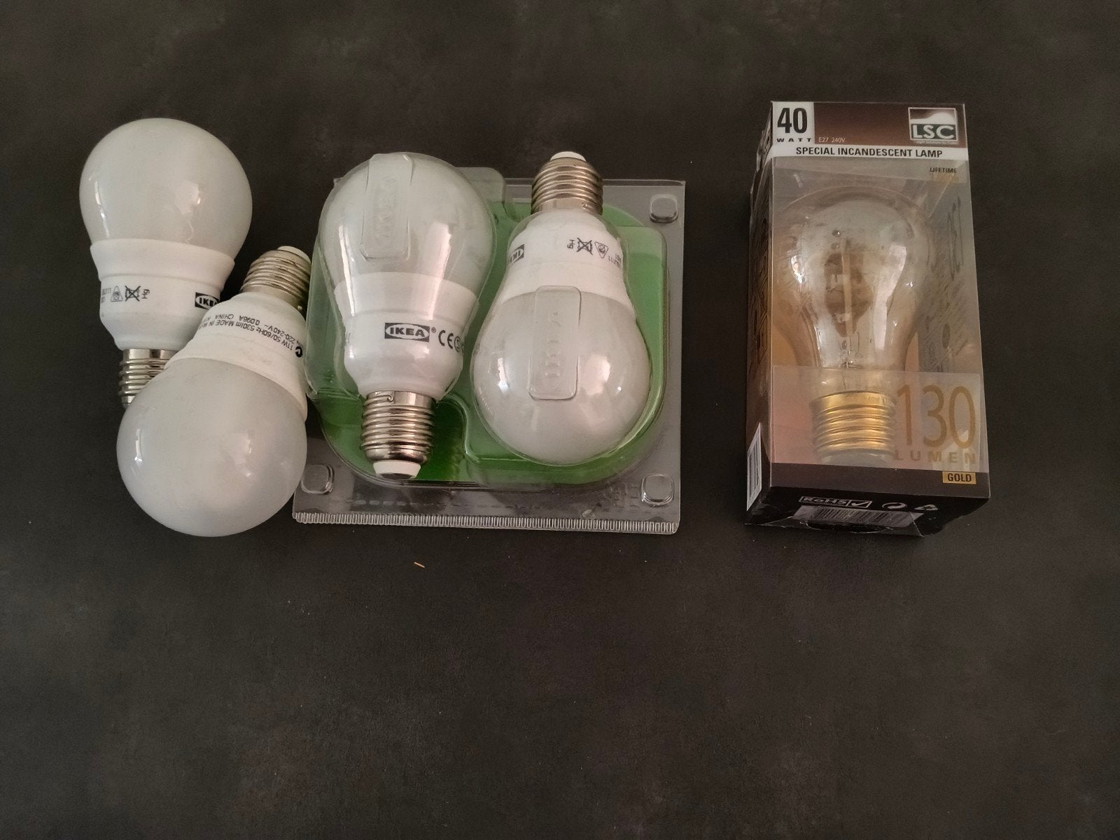 Diverse lampen: IKEA spaarlampen en LSC gloeilamp, IKEA, 10 tot 30 watt, E27 (groot), Ophalen of Verzenden