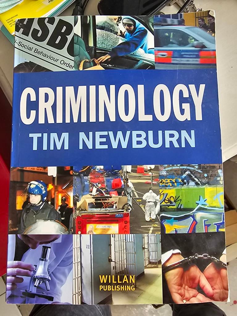 Criminology - Tim Newburn (Engels), Gelezen, HBO, Ophalen of Verzenden, Gamma