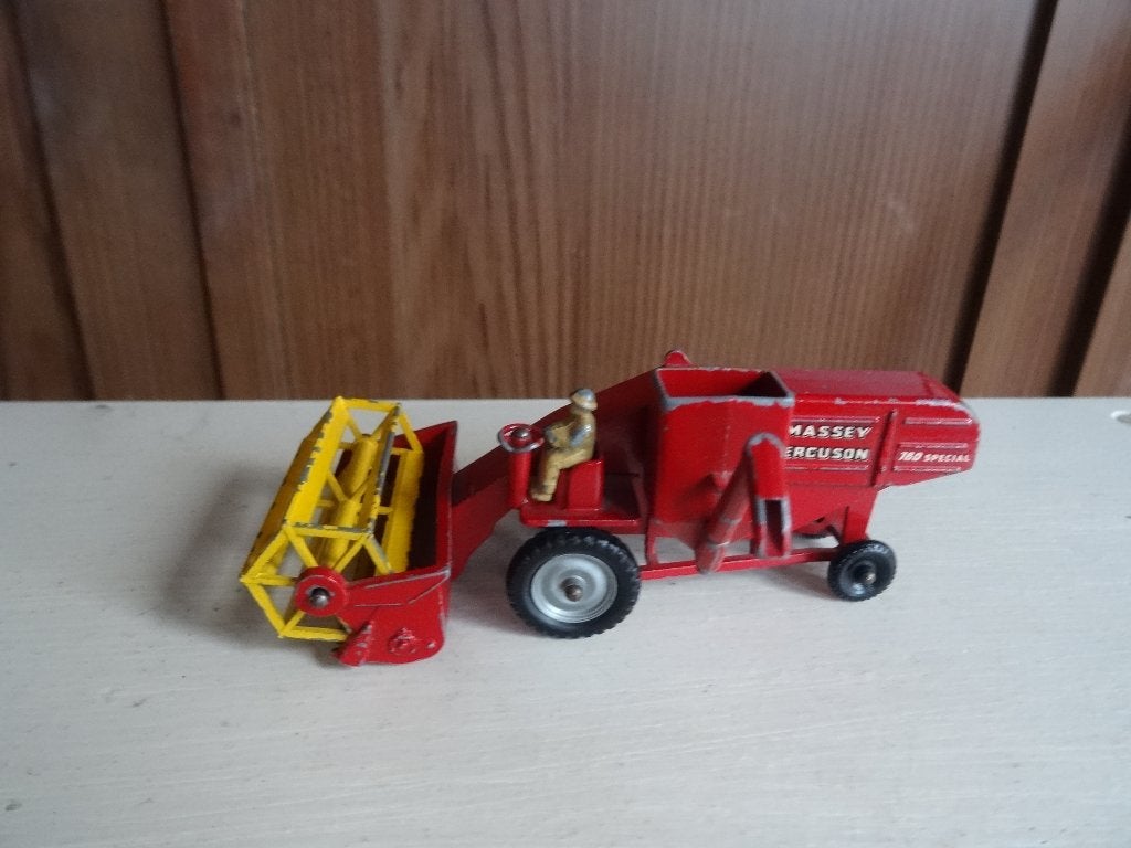 Oude Massey Ferguson Combine Harvester Lesney, Ophalen, Gebruikt, Tractor of Landbouw, Matchbox