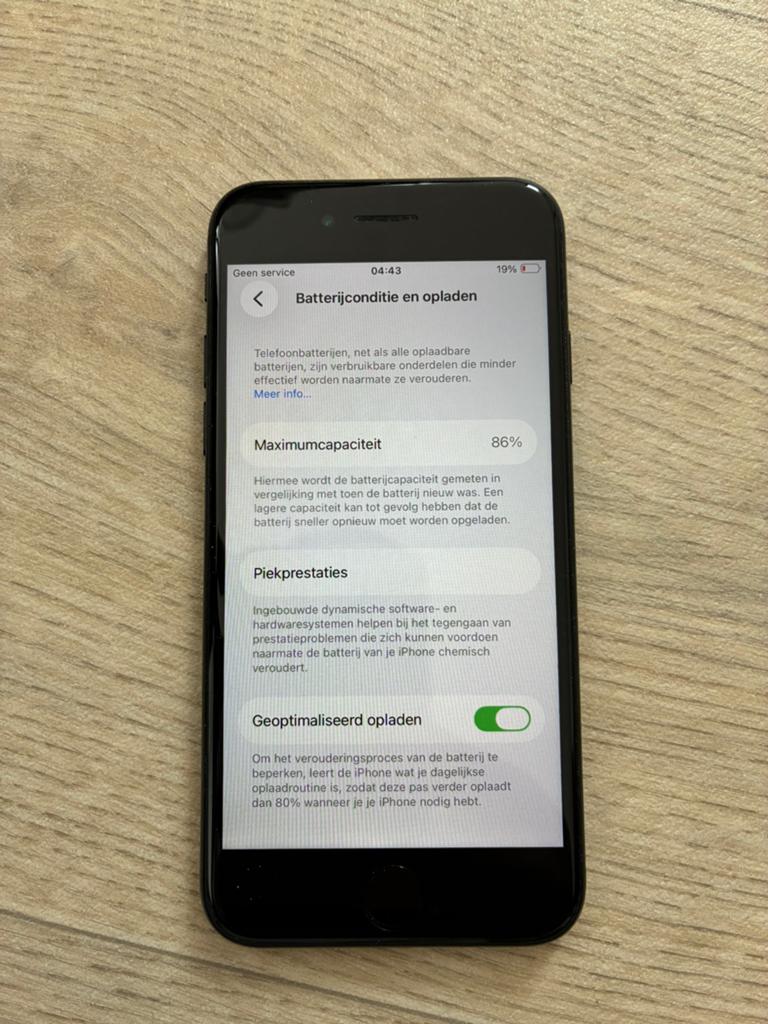 iPhone se 2020 64gb 86%, Telecommunicatie, Mobiele telefoons | Apple iPhone, Ophalen, 86 %, Zwart, Zo goed als nieuw