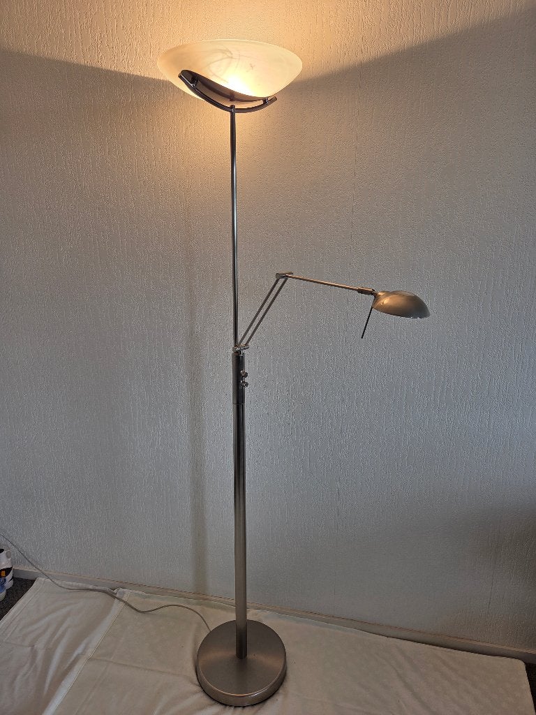 Vloerlamp met leesarm, Huis en Inrichting, Lampen | Vloerlampen, Ophalen, Gebruikt, Glas, 150 tot 200 cm