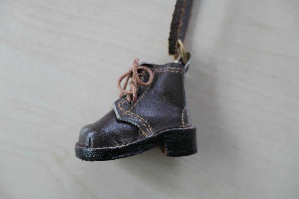 Leren ketting met schoen als hanger, Ophalen of Verzenden, Bruin, Overige materialen
