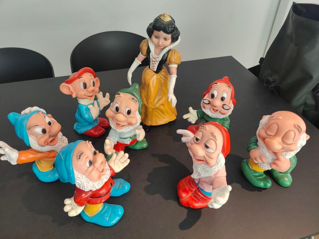 Sneeuwwitje en de Zeven Dwergen beeldjes set, Verzamelen, Poppetjes en Figuurtjes, Ophalen of Verzenden, Gebruikt
