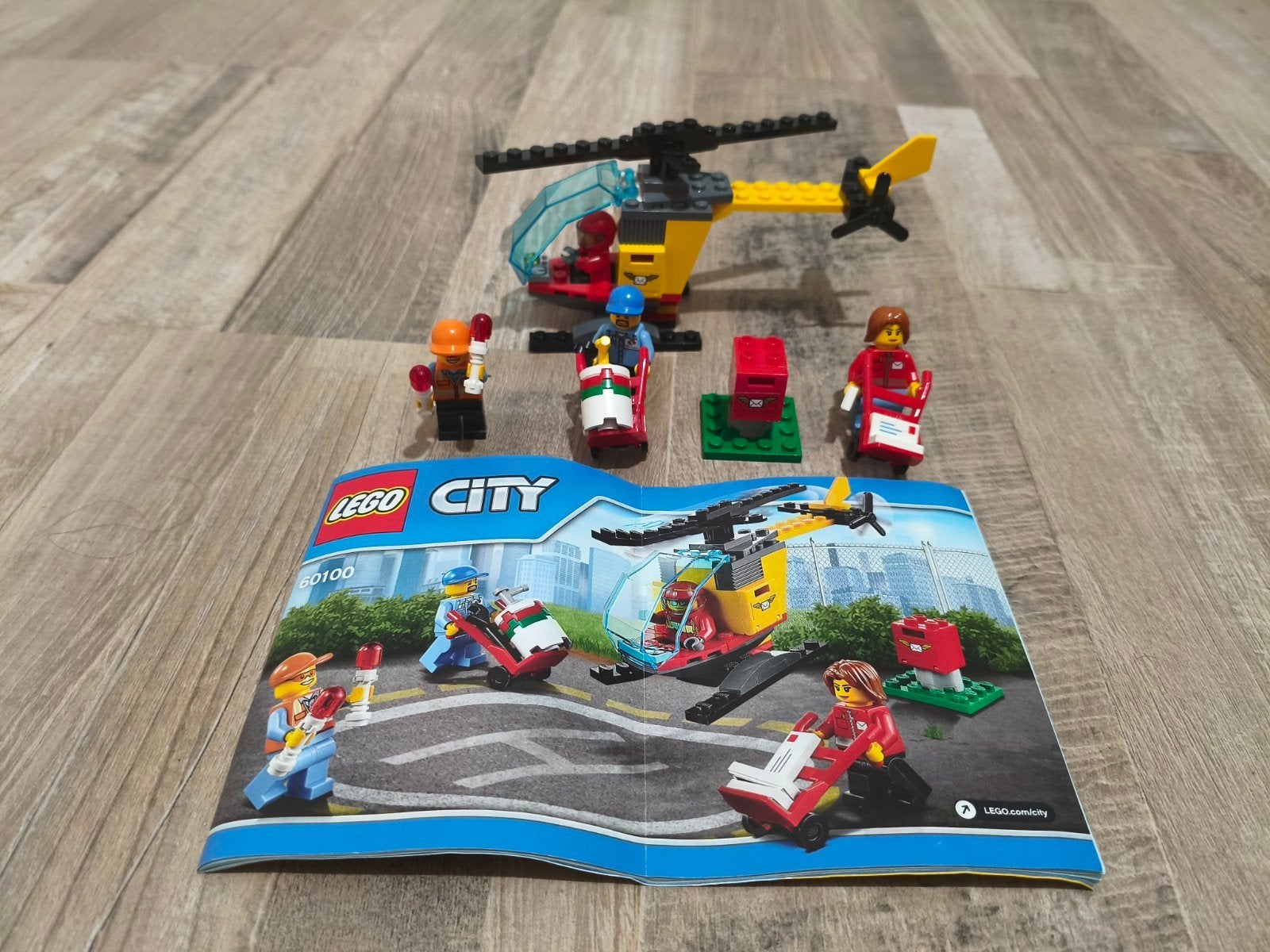 Lego City Sets: Vliegtuig, Helikopter, Bosbouwtrekker, Post, City, Lego, Ophalen of Verzenden, Zo goed als nieuw