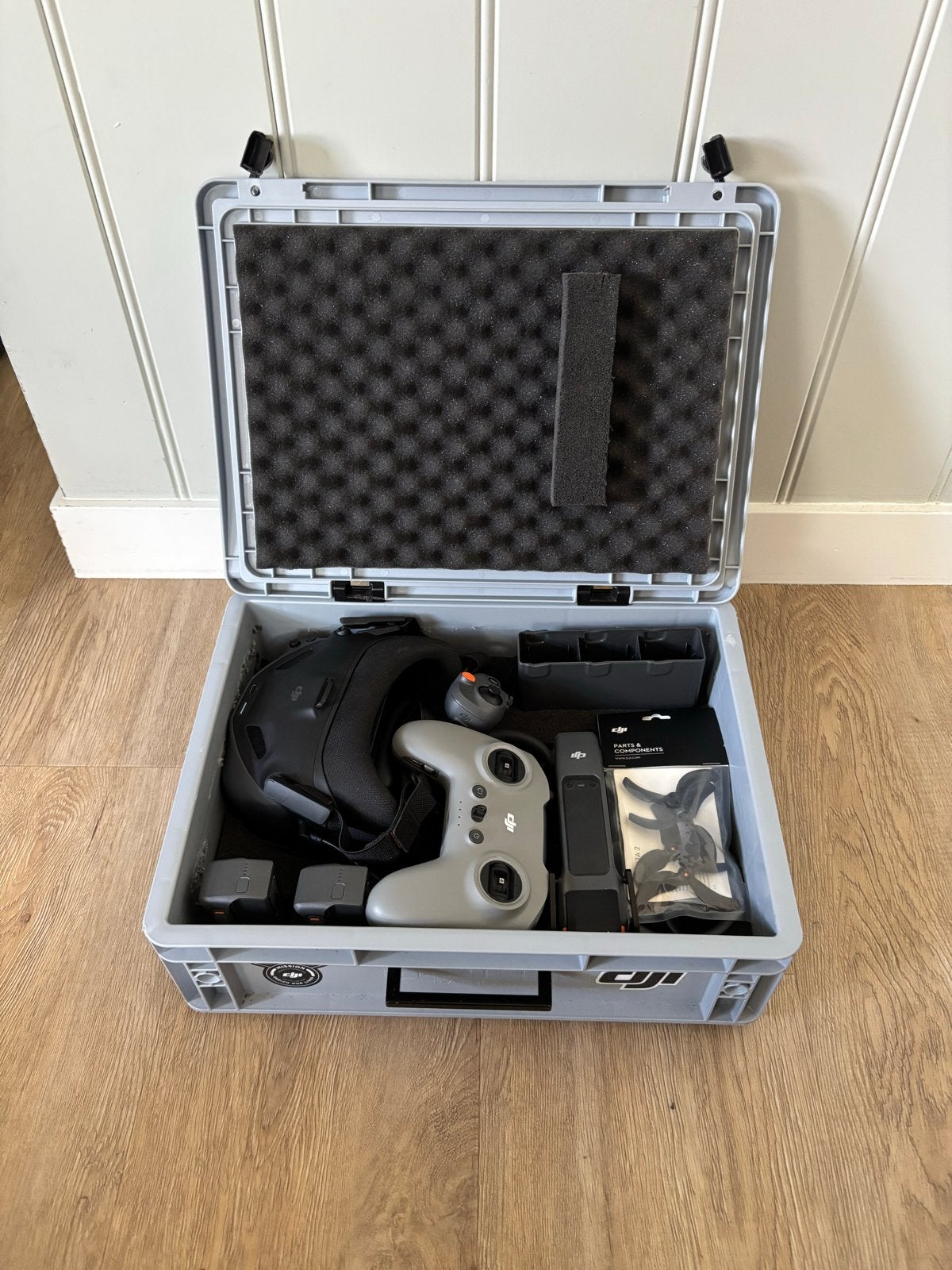 DJI Avata 2, zeer complete drone! FPV, Cameradrone, 5 tot 10 kilometer, 15 tot 30 minuten, Zo goed als nieuw