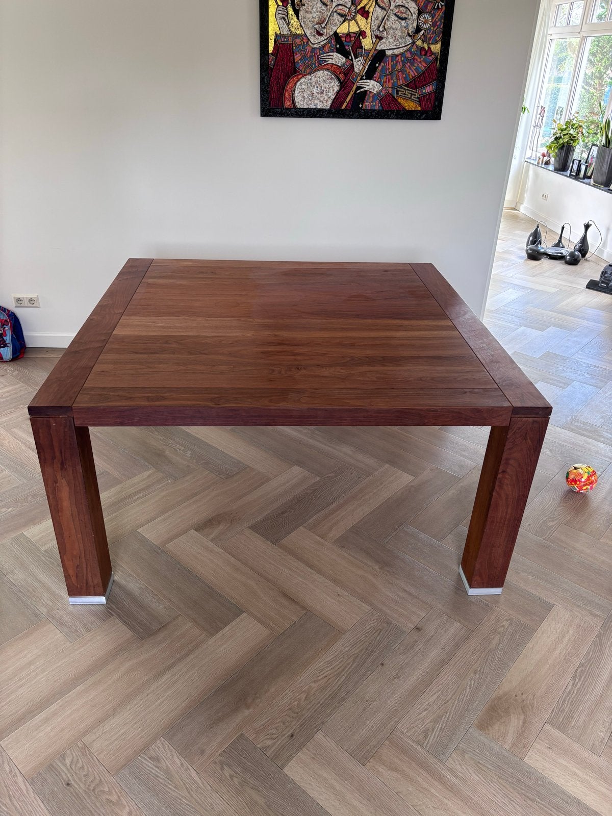 Massief notenhouten eettafel Bert Plantagie met bankje, Gebruikt, Vierkant, Ophalen of Verzenden, Vier personen