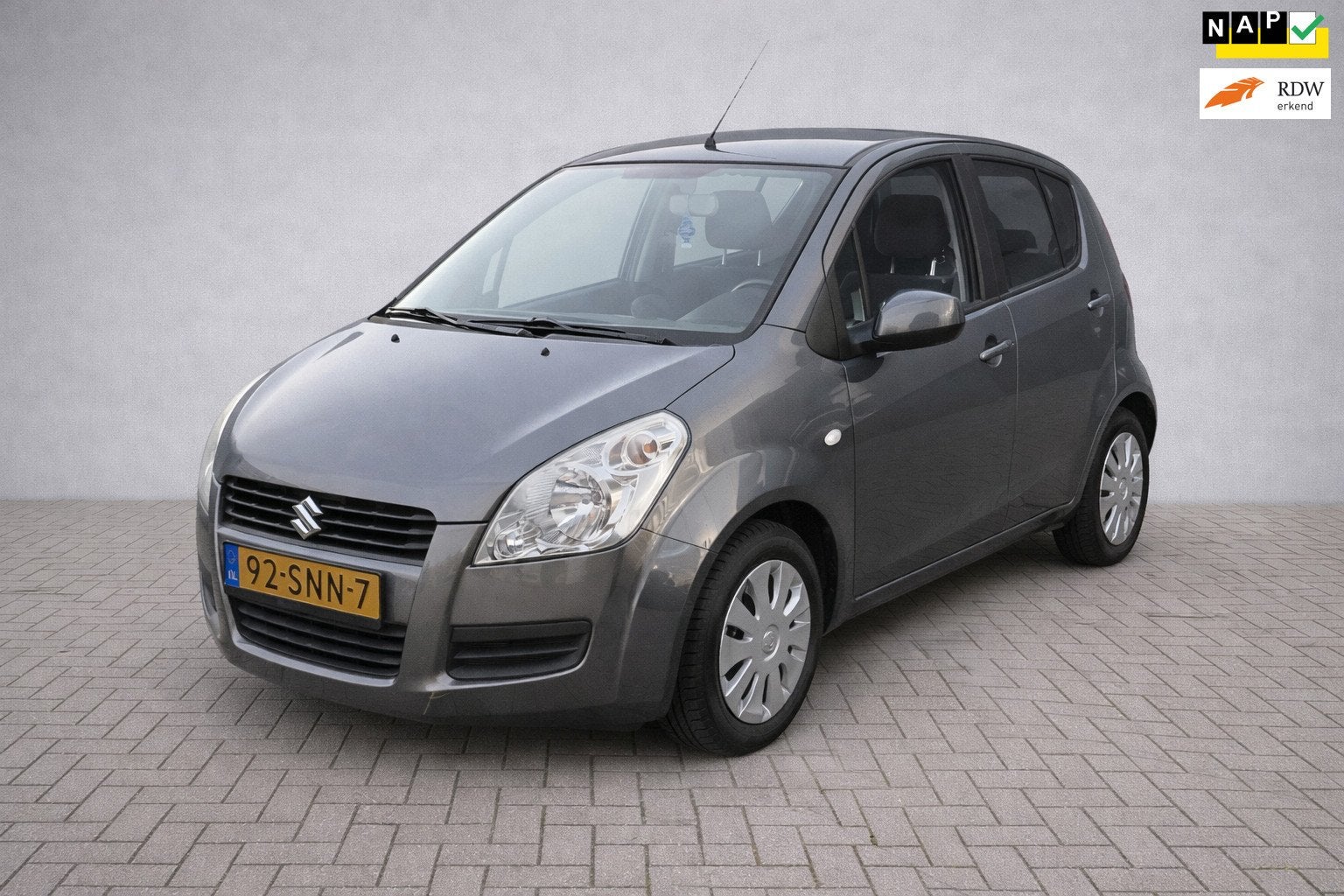 Suzuki Splash 1.0 VVT Comfort, Auto diversen, Schadeauto's, 996 cc, Handgeschakeld, Zilver of Grijs, Benzine