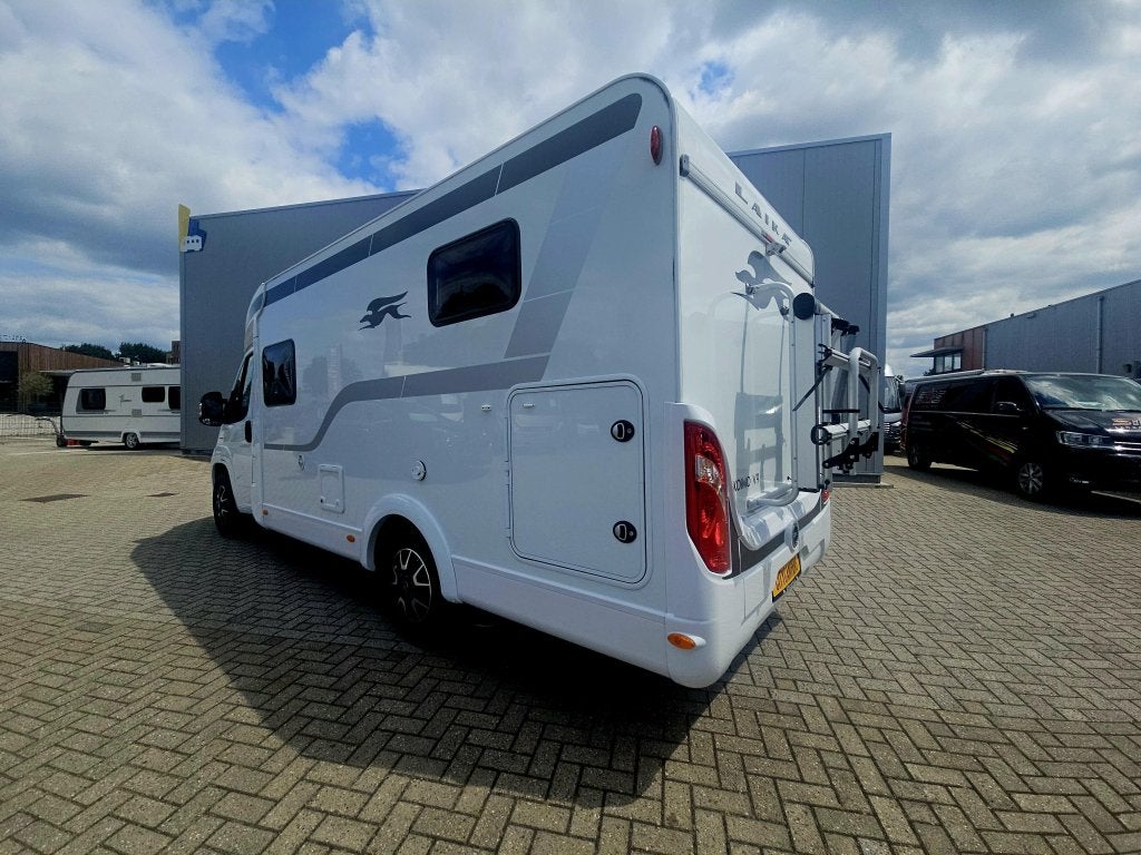Laika Kosmo V 9 Elek.fietsendrager,levelsysteem, Caravans en Kamperen, Campers, Tot en met 2, Bedrijf, Overige merken, Cassettetoilet