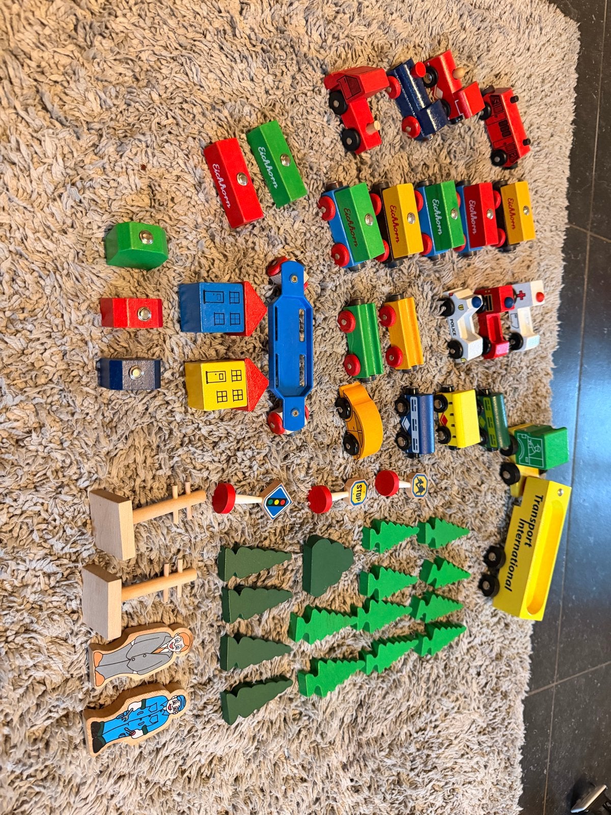 Grote set houten speelgoed: treinen, auto's, huizen, bomen, Ophalen of Verzenden, Gebruikt, Duw- of Trekspeelgoed