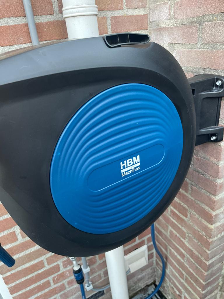 HBM wandslangenbox 30mtr - Zo goed als nieuw, lichte schade, Ophalen, Zo goed als nieuw, Tuinslanghaspel