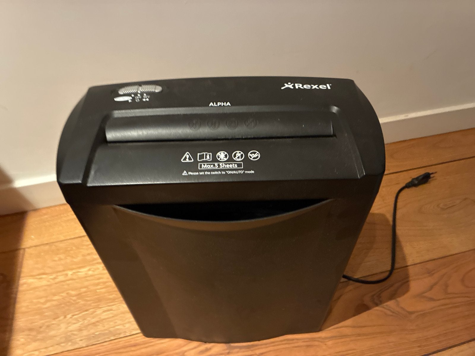 Rexel Alpha papierversnipperaar - Max 5 vellen, Diversen, Bureau-accessoires, Gebruikt, Ophalen