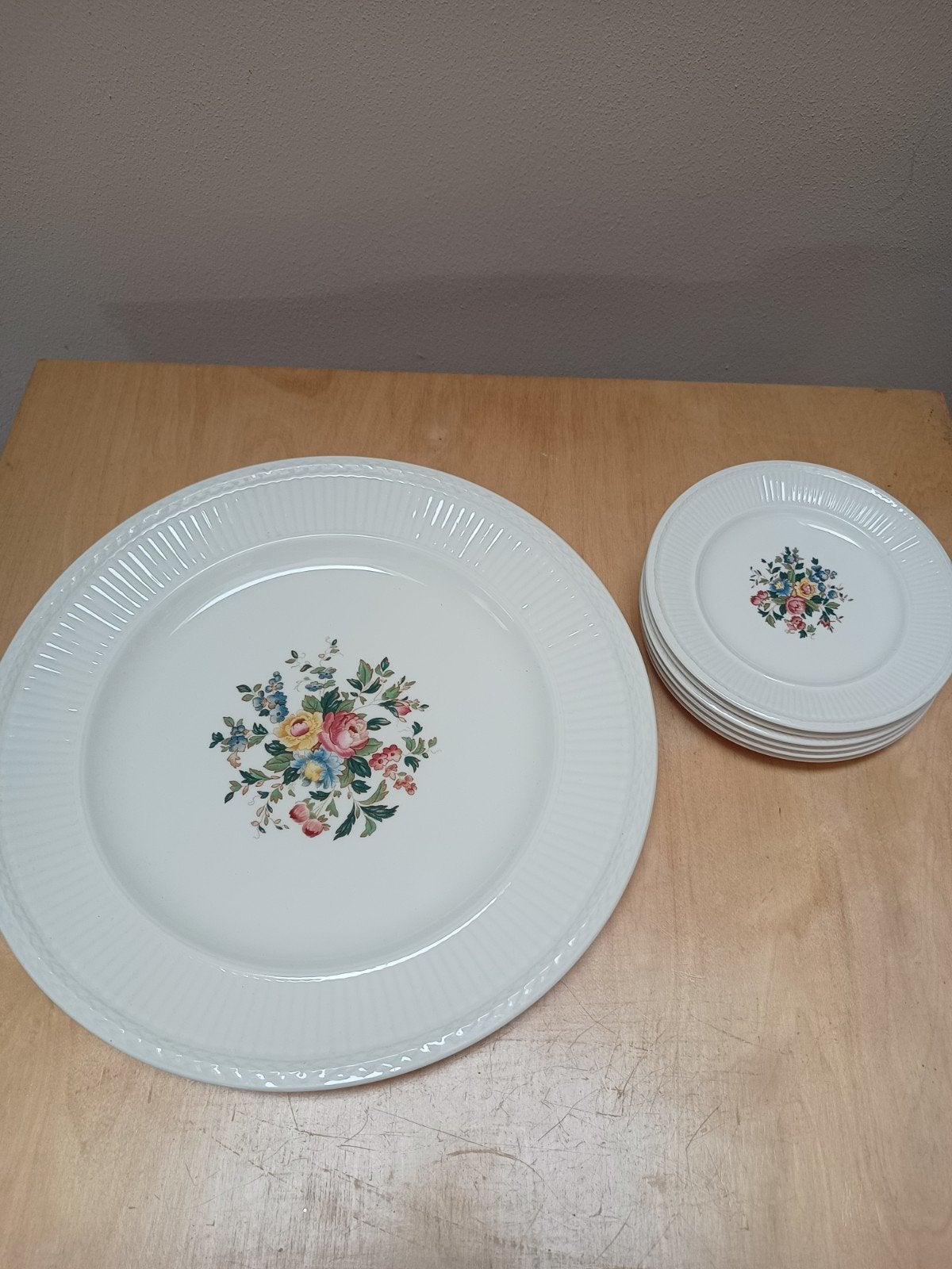 Conway gebak set: vlaaischotel met 6 gebaksbordjes, Huis en Inrichting, Gebruikt, Overige merken, Verzenden, Bord(en)