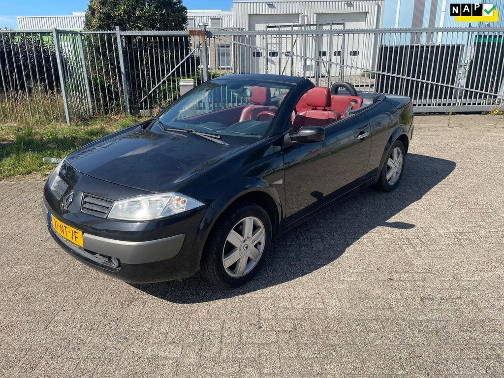 Renault Mégane Coupé-Cabriolet 2.0-16V Airco, Voorwielaandrijving, 1998 cc, 135 pk, Gebruikt