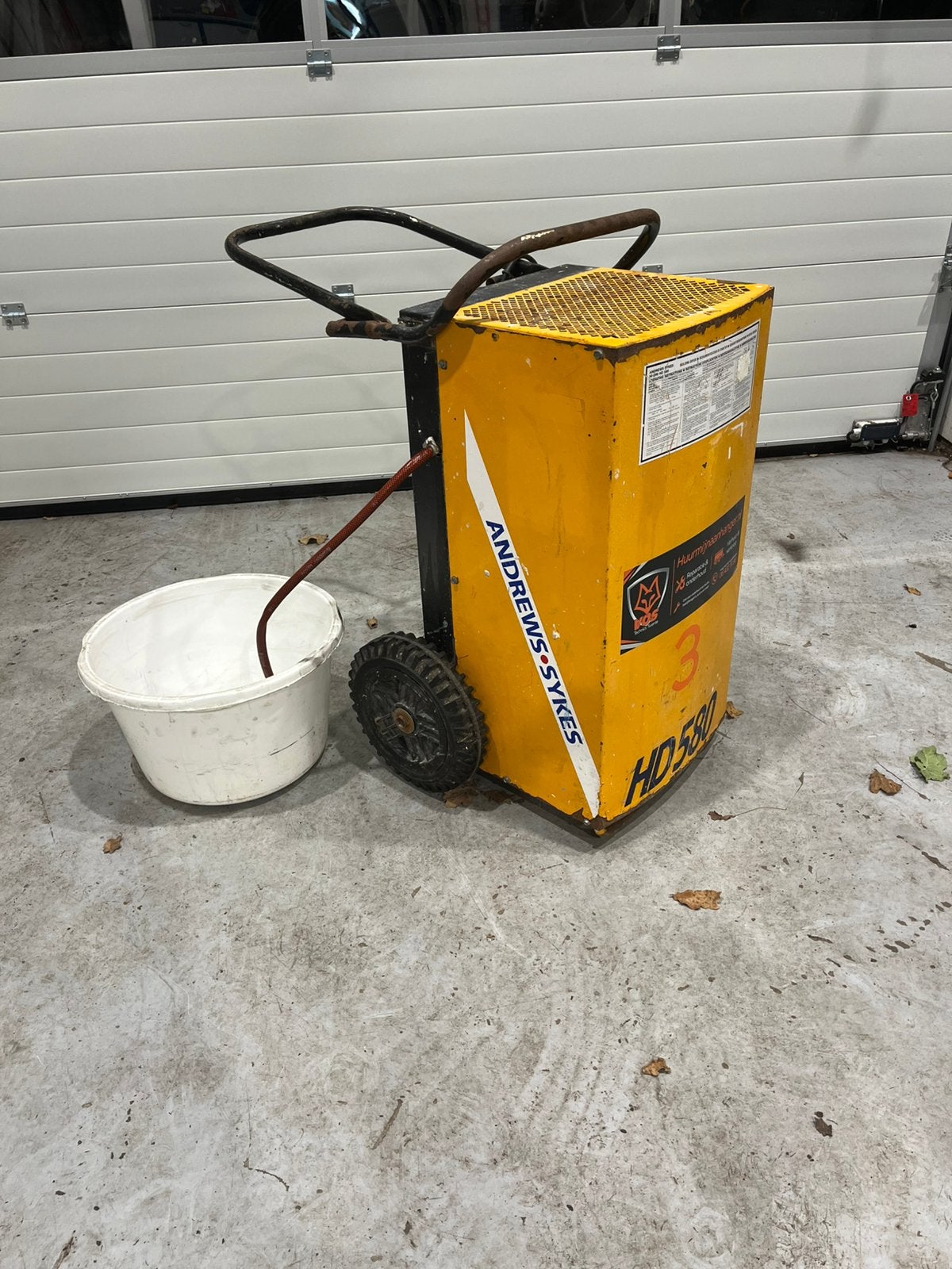 Grote bouwdroger te huur met veel capaciteit 10,- per dag, Ophalen of Verzenden, Afzuiger
