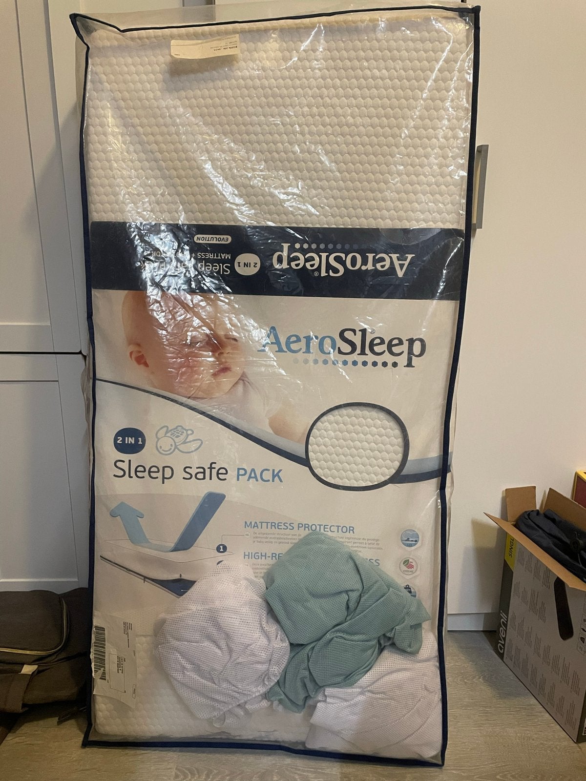 AeroSleep 2-in-1 Sleep Safe Pack Matras, Ophalen, Eenpersoons, Zo goed als nieuw, Overige maten