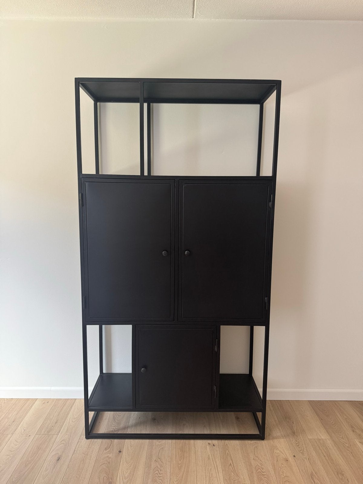 Zwarte metalen kast - 201x105x40cm - Industrieel design, Ophalen, Gebruikt