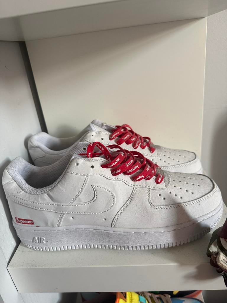 Nike Air Force 1 Low x Supreme SB - Ongedragen, Ophalen of Verzenden, Nieuw, Wit, Sneakers of Gympen