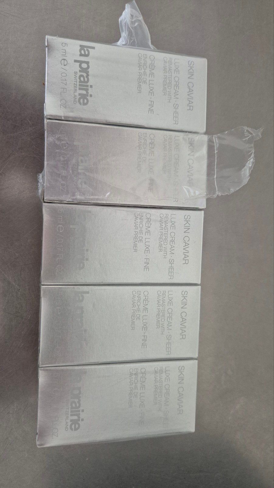 NIEUW! LA PRAIRIE 5 X 5ML SKIN CAVIAR LUXE SHEER, Ophalen of Verzenden, Nieuw, Gehele gezicht, Verzorging