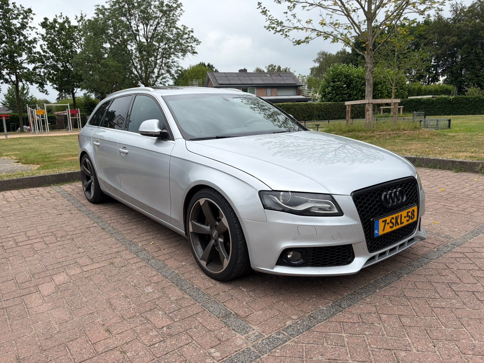 Audi a4 2008 b8 Grijs 3.2 v6 quatrro veel opties 265pk, Auto's, Audi, Particulier, 4x4, ABS, Airconditioning, Alarm, Automatische klimaatregeling