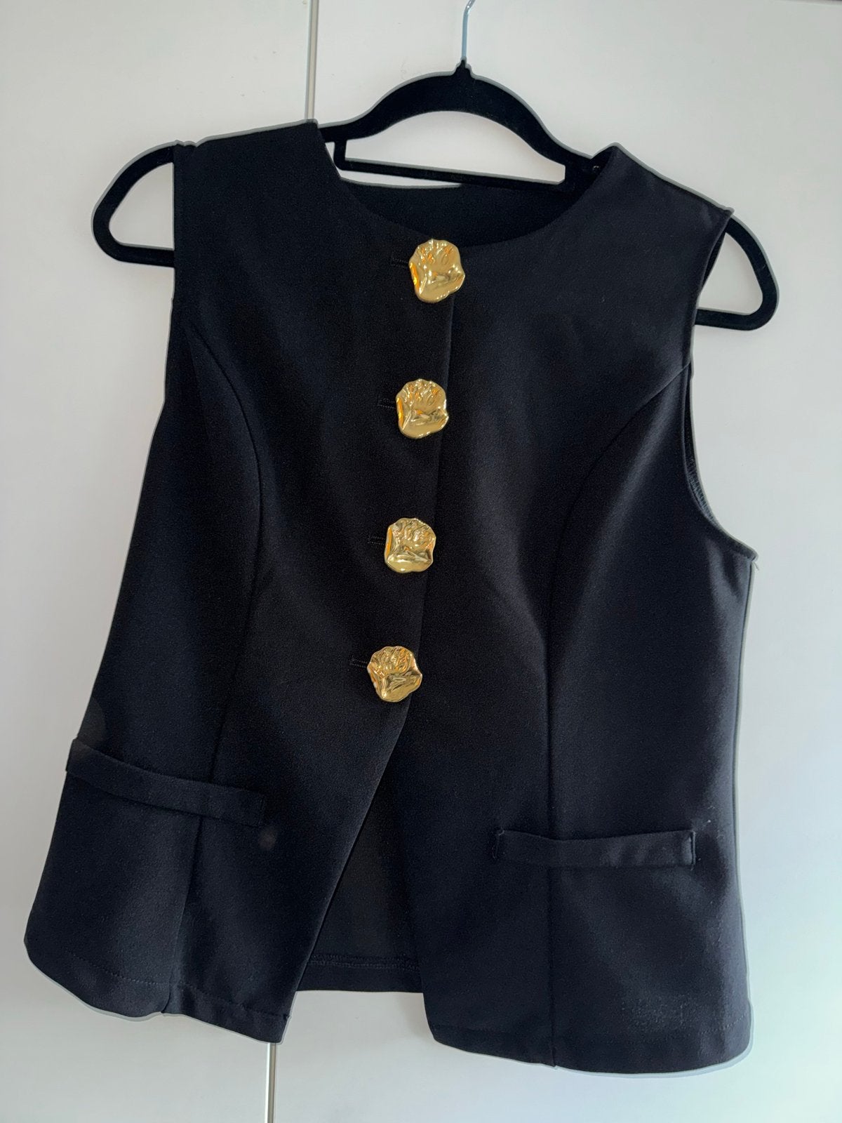 Zwart mouwloos vestje met gouden knopen, Kleding | Dames, Tops, Maat 38/40 (M), Zwart, Ophalen of Verzenden, Zo goed als nieuw