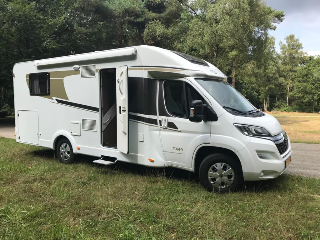 Camper Carado t449, Particulier, Tot en met 4, Half-integraal
