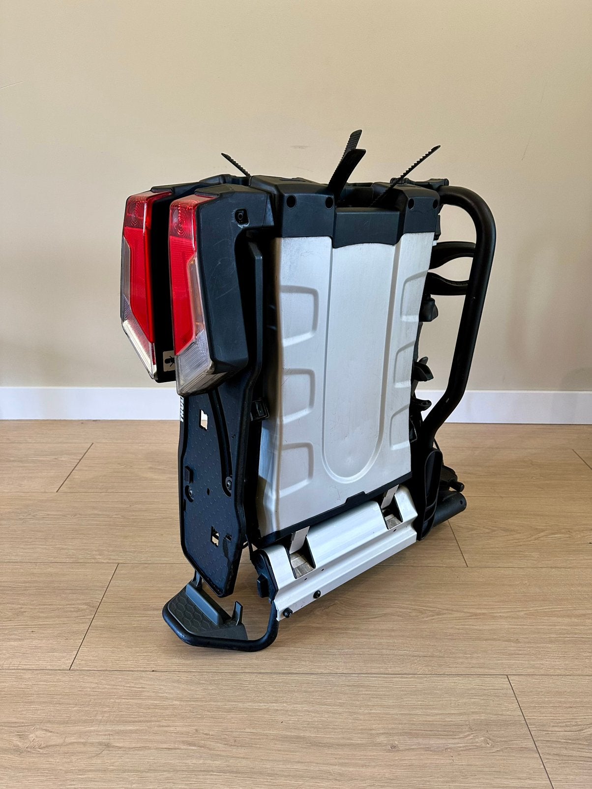 Thule EasyFold XT 933 fietsendrager 2 ebike 60KG inklapbaar, Ophalen, Elektrische fiets, Zo goed als nieuw, 2 fietsen