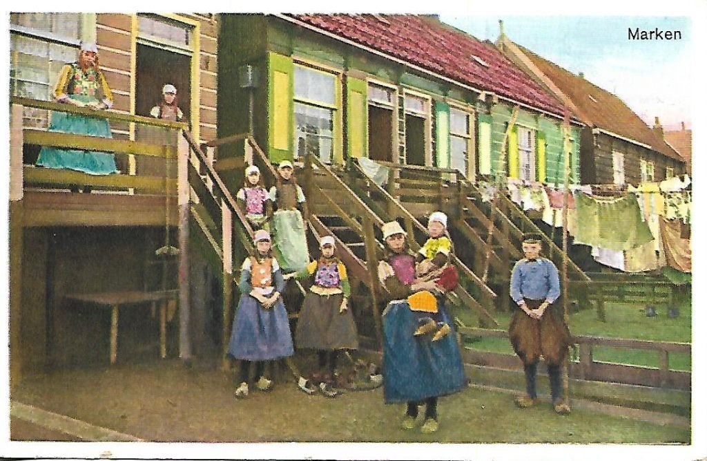 Marken- -Samen poseren., Verzenden, 1940 tot 1960, Ongelopen, Noord-Holland