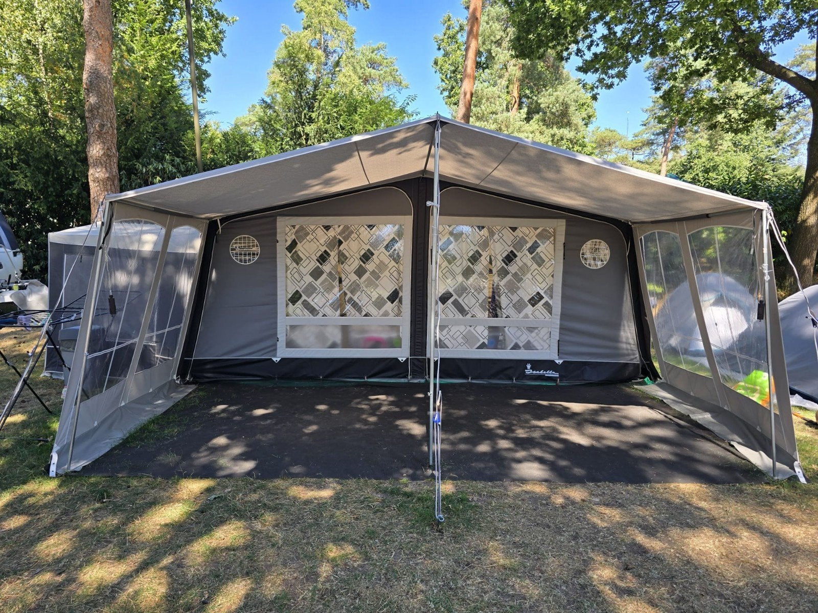 Isabella annex 250 Sand  + ventura ( Isabella) luifel g16, Caravans en Kamperen, Voortenten en Luifels, Ophalen, Zo goed als nieuw