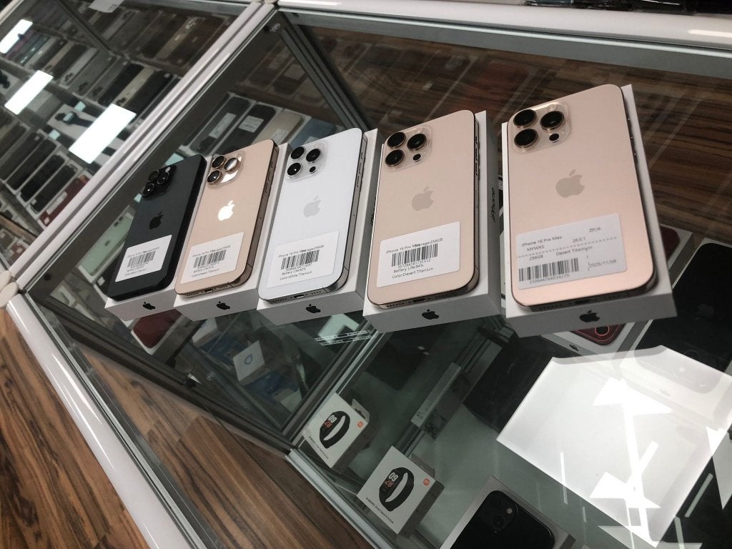iphone 16 pro  verkoop / reparatie, Ophalen of Verzenden, Nieuw, Overige typen