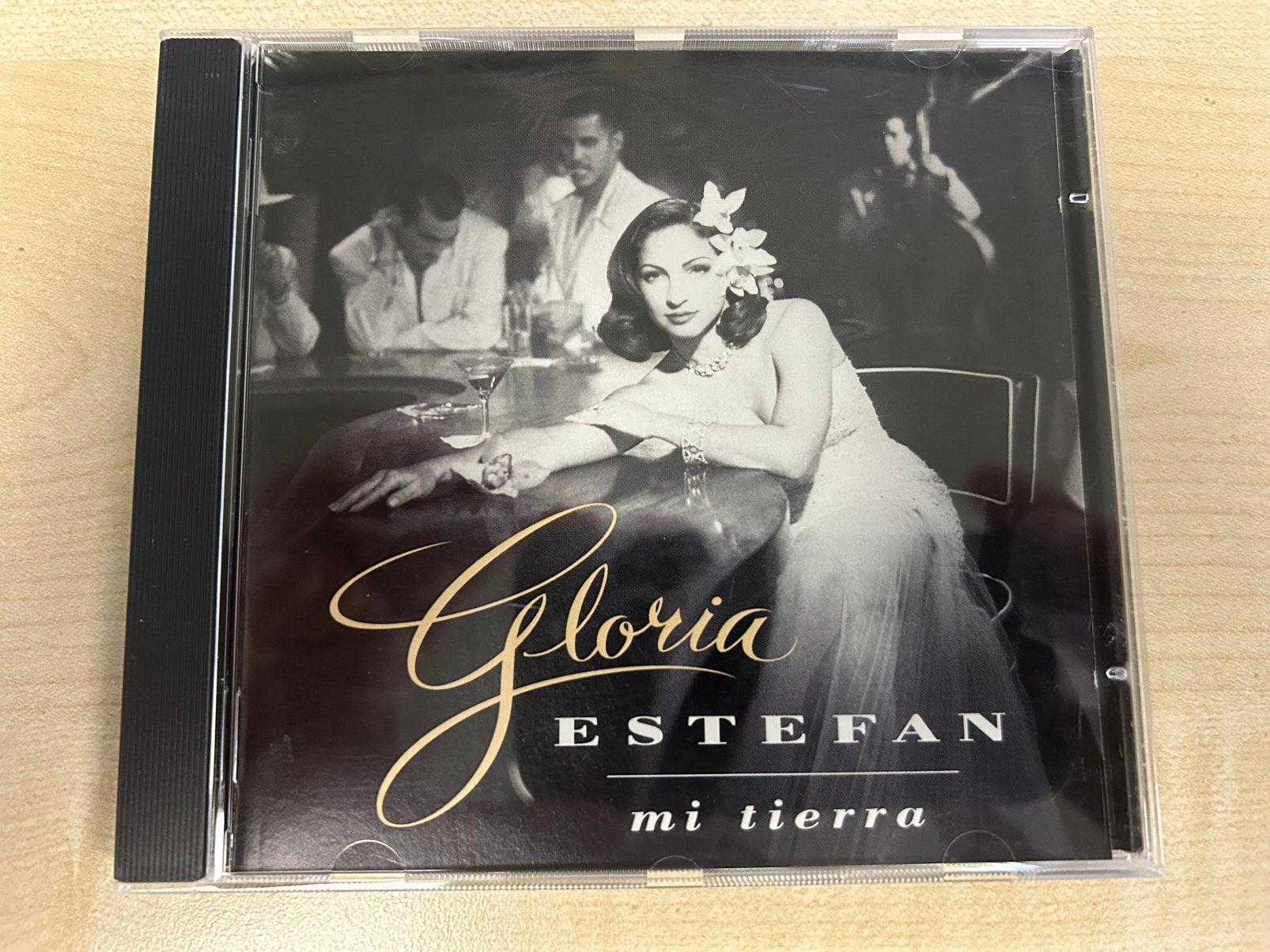 CD Gloria Estefan - Mi tierra, Ophalen of Verzenden, Zo goed als nieuw