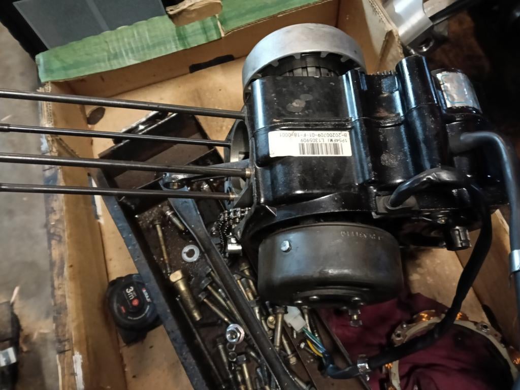 4 tact 125cc en 140cc motor blokjes, Ophalen