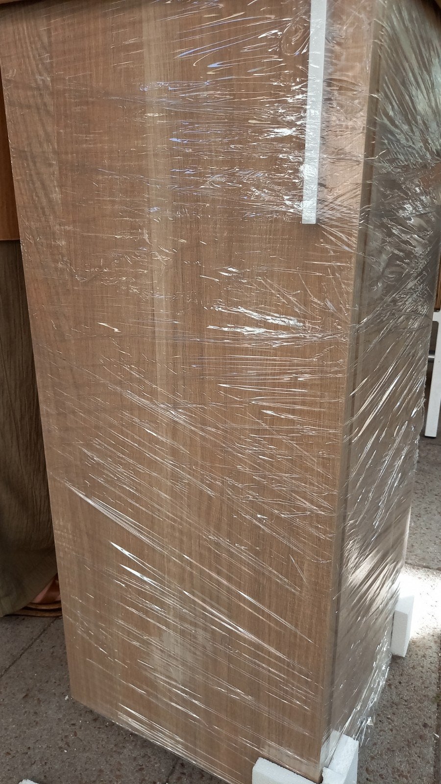 Bruynzeel Zelda hoge kast licht eiken L/R - Nieuw in verpakk, Huis en Inrichting, Badkamer | Badkamermeubels, Ophalen, Minder dan 50 cm