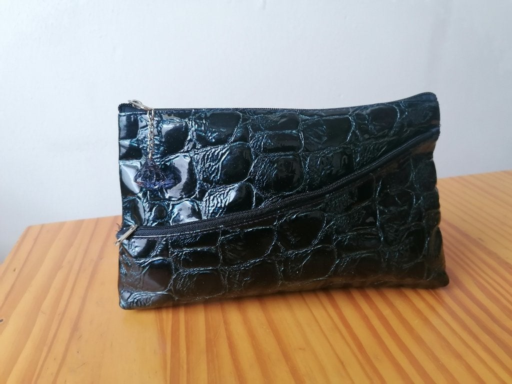 Toilettas/etui zwart/blauw groot formaat  € 10,00, Sieraden, Tassen en Uiterlijk, Toilettassen, Ophalen of Verzenden, Nieuw, Blauw