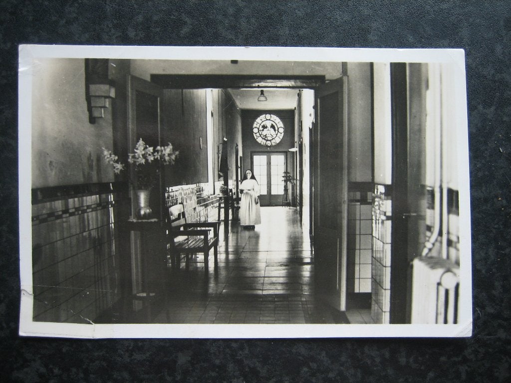 GEERTRUIDENBERG St. Agnesziekenhuis Gang  1948, Verzamelen, Ophalen of Verzenden, 1940 tot 1960, Noord-Brabant