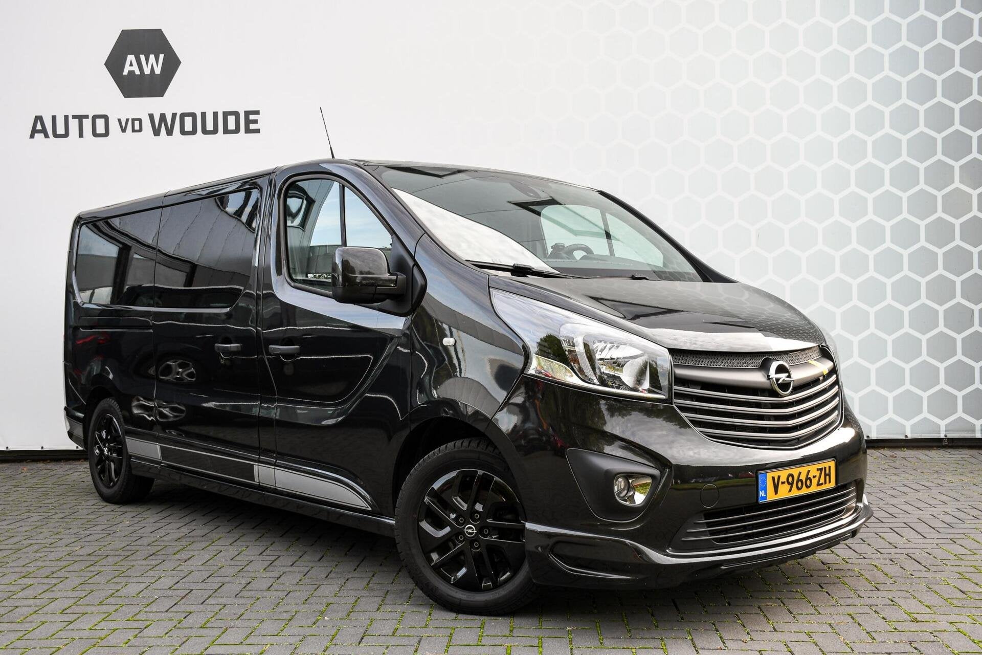 Opel Vivaro bestel 1.6 CDTI L2H1 Edition EcoFlex Irmscher, Auto's, Voorwielaandrijving, 145 pk, Gebruikt, 4 cilinders