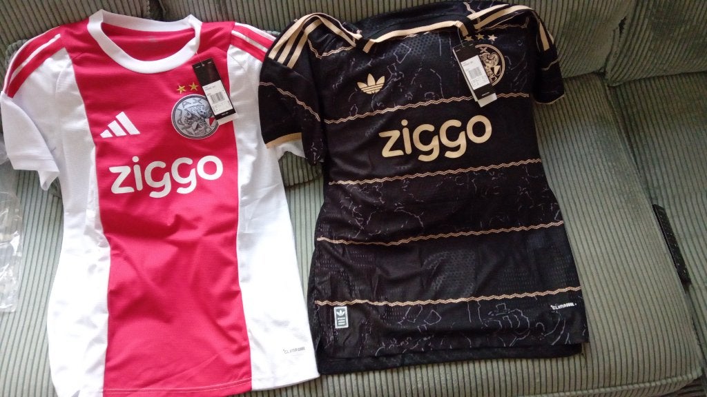 Tolu ajax uit en thuis voetbalshirt maat xl en l, Maat XL, Ophalen of Verzenden, Nieuw, Shirt