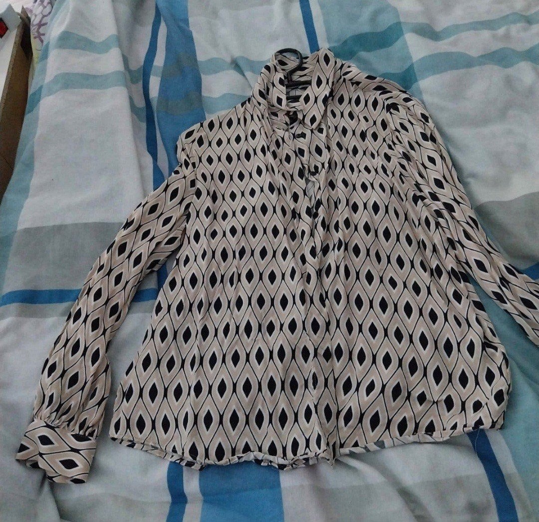 Zara Blouse met geometrische print, Kleding | Dames, Verzenden, Maat 42/44 (L), Zo goed als nieuw, Zara