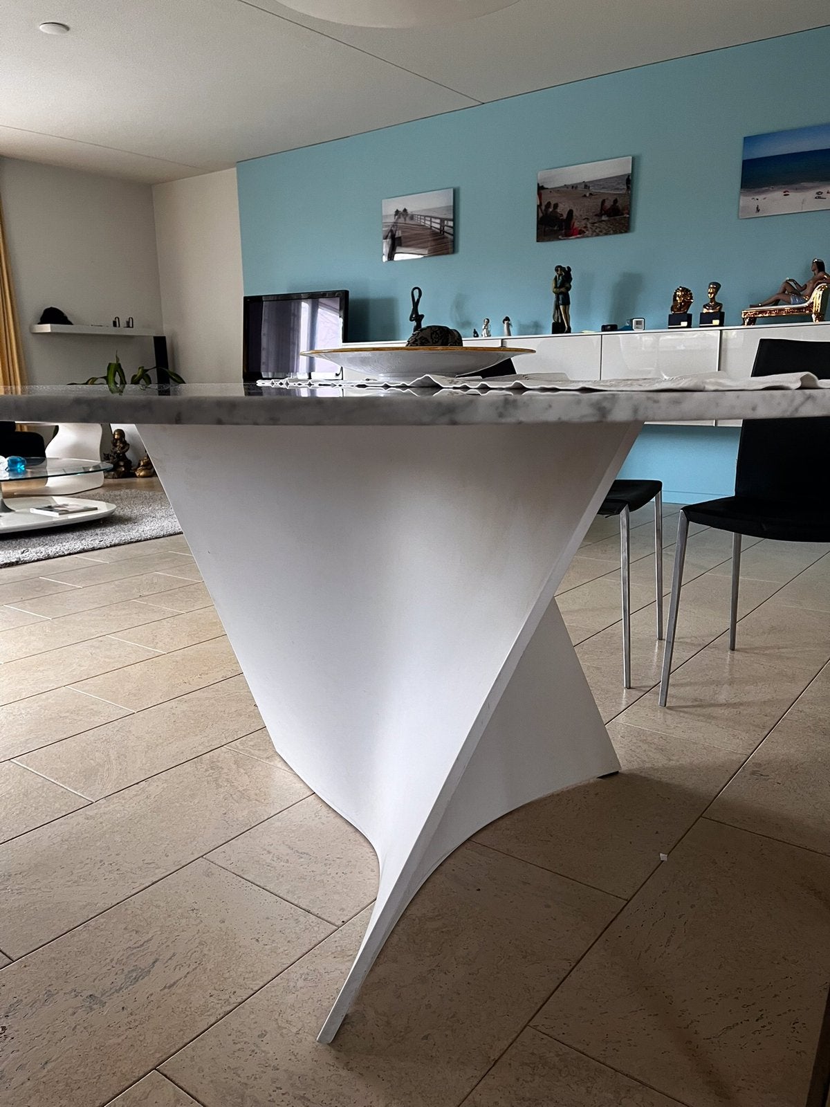 Zanotta Elica eettafel, Ophalen, Overige materialen, Rond, Zo goed als nieuw