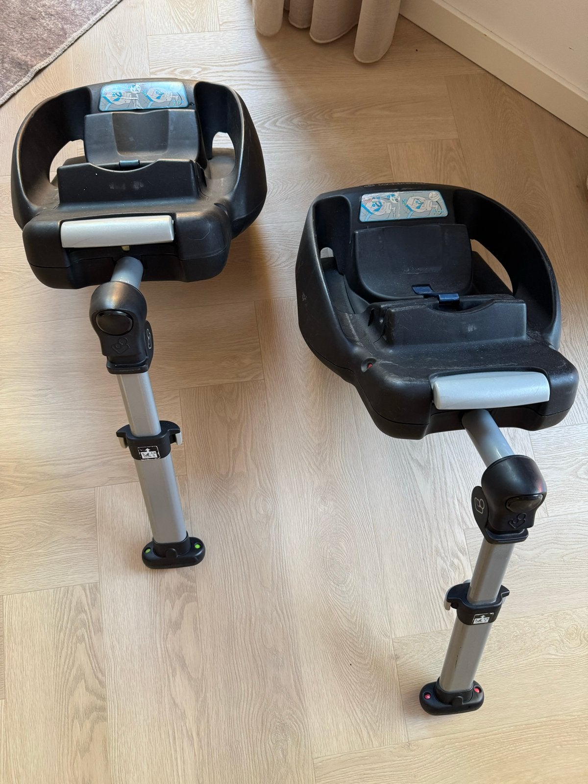 2x Maxi-Cosi Easybase 2 autostoel base, Ophalen, 0 t/m 13 kg, Maxi-Cosi, Gebruikt